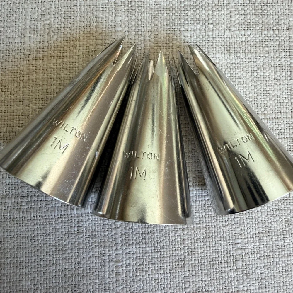 Wilton stainless piping